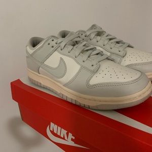 Dunk low ‘Light bone’